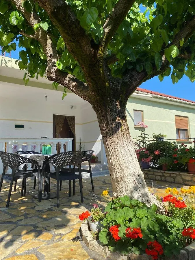 Vjosa Guest House Memaliaj